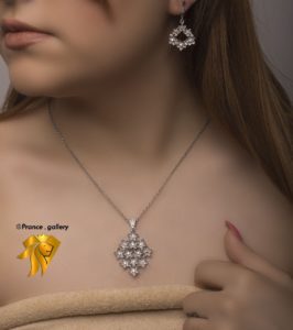 نیم ست جواهری گل نقره با روکش طلا سفید