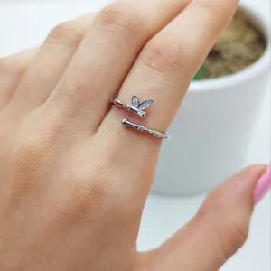 انگشتر زنانه نقره جواهری ظریف کد 12443