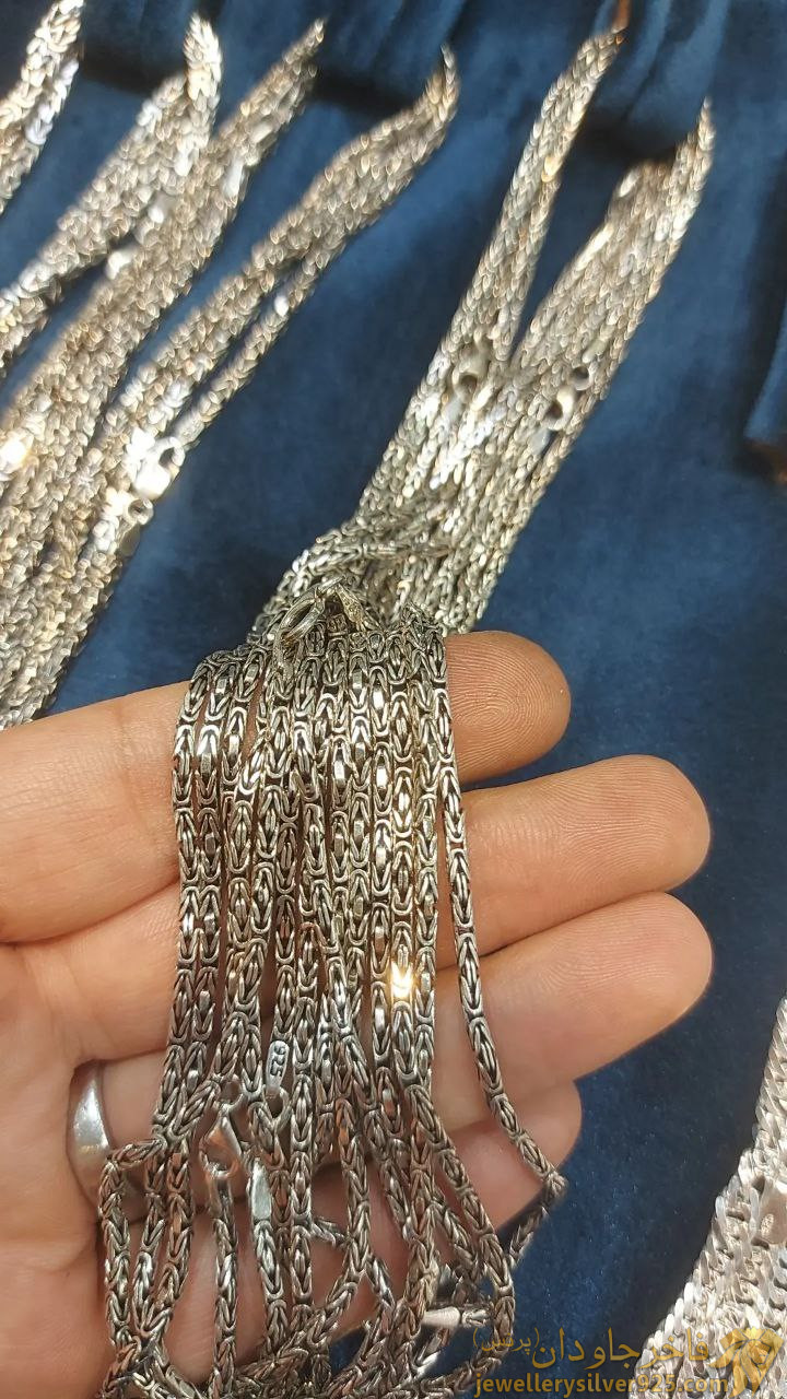 زنجیر نقره کرال