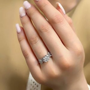 انگشتر نقره روکش طلا سفید نگین مارکیز کد 15069