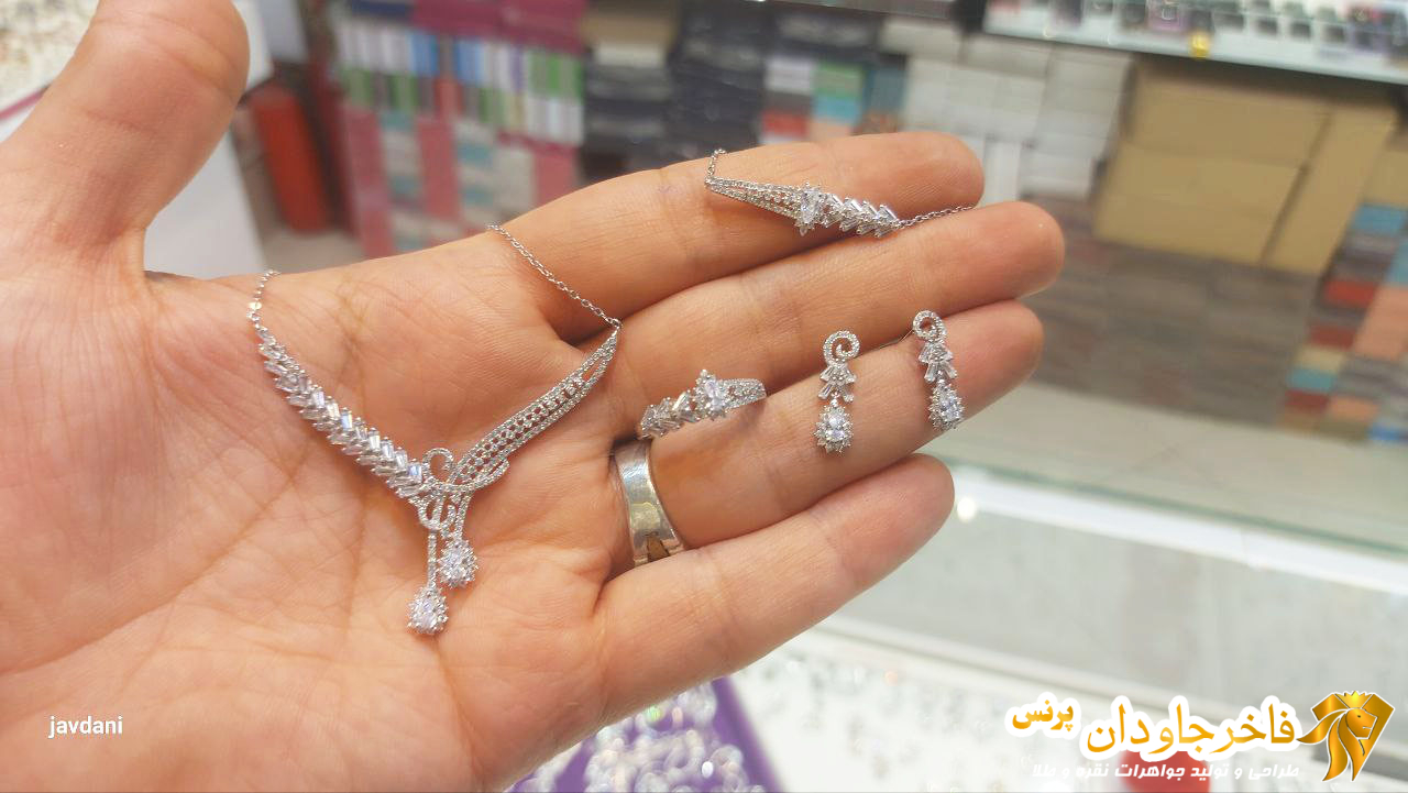 سرویس نقره مدل «ماهتاب سلطنتی» کد 15074