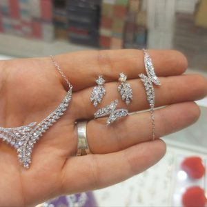 سرویس جواهری نقره روکش طلا سفید کد 15070