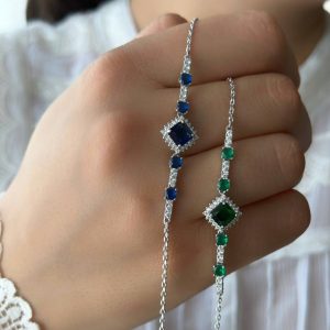 دستبند جواهری سبز زمردی و آبی یاقوتی کد 15144