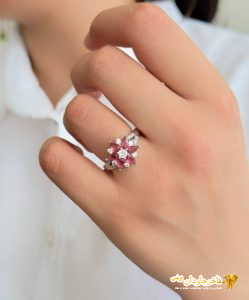 انگشتر جواهری نقره نگین میکرو سرخ کد 15210