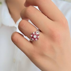 انگشتر جواهری نقره نگین میکرو سرخ کد 15210