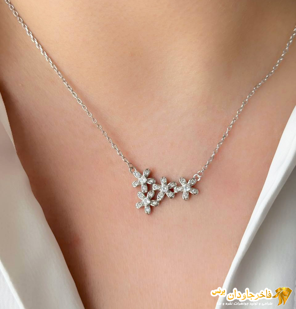 آویز نقره روکش طلا سفید رودیوم مدل گل کد 15274