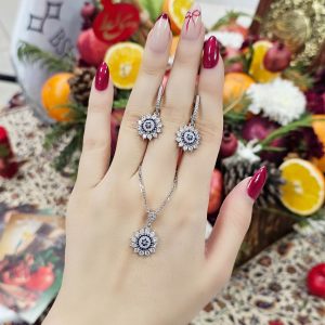 نیم ست نقره نگین دار کد 15354