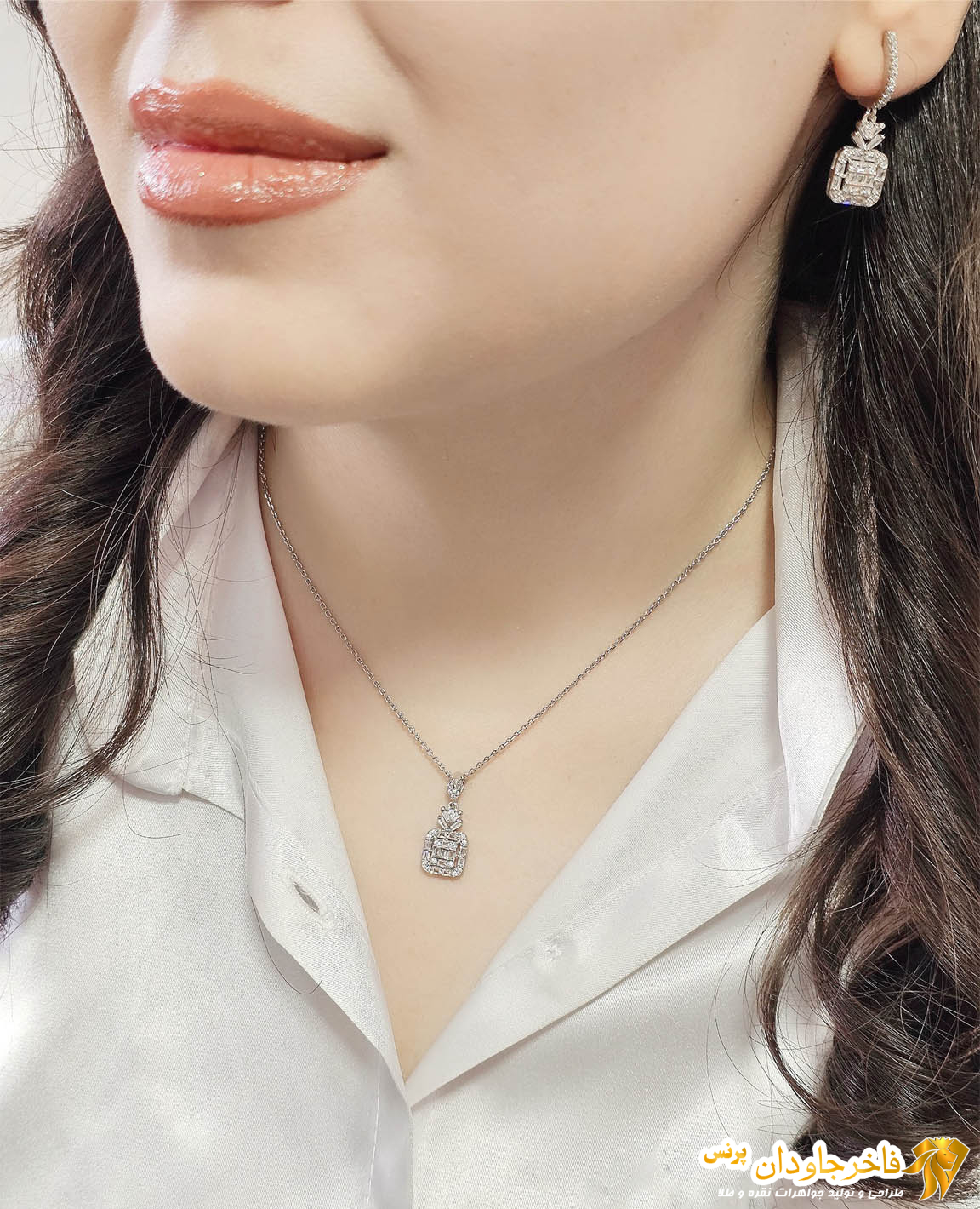 نیم ست نقره 925 عیار نگین جواهری کد 15329