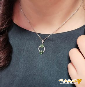 پلاک ظریف مدل گل نگین سبز کد 15336