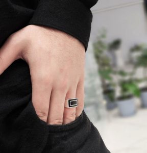 انگشتر مردانه نقره نگین مشکی کد 15361