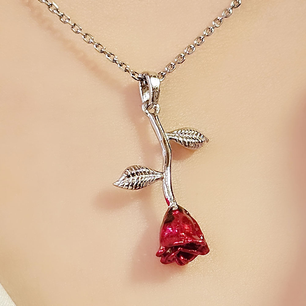 مدال آویز گل سرخ کد 15374