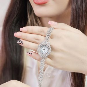 ساعت جواهری زنانه نقره کد 15377 درجه یک