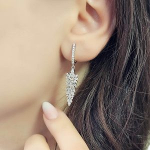 گوشواره نقره جواهر نگین دار کد 15410