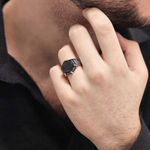 انگشتر نقره مردانه نگین مشکی کد 15405