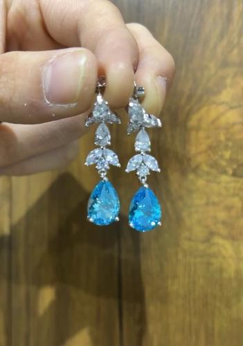 گوشواره با سنگ توپاز کد 14563