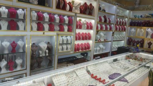 نقره سرای جاودانی آزادشهر