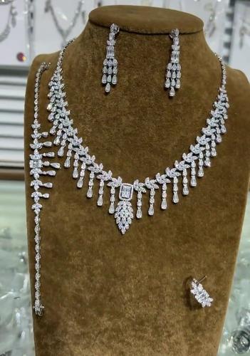 سرویس دورنگین نقره طرح طلا جواهر کد 14543