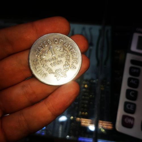 سکه 1 دلاری آمریکا سال 1851